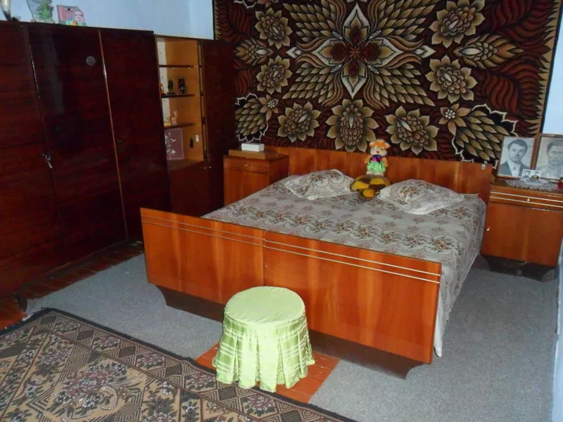 Продаётся жилой дом в центре г. Леова,  вместе с мебелью 2